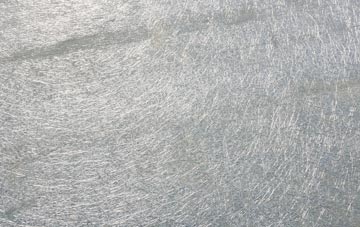 Tot Hill laminate fibreglass or shingles?